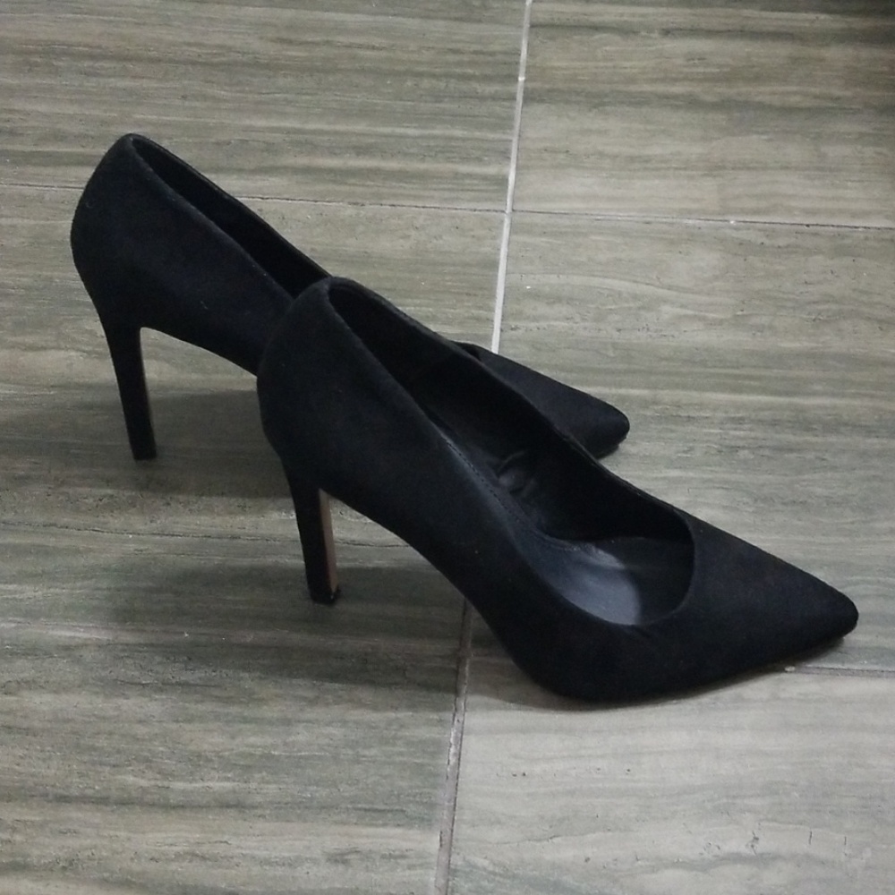 Forever 21 Black Suede 4 Inch Pumps